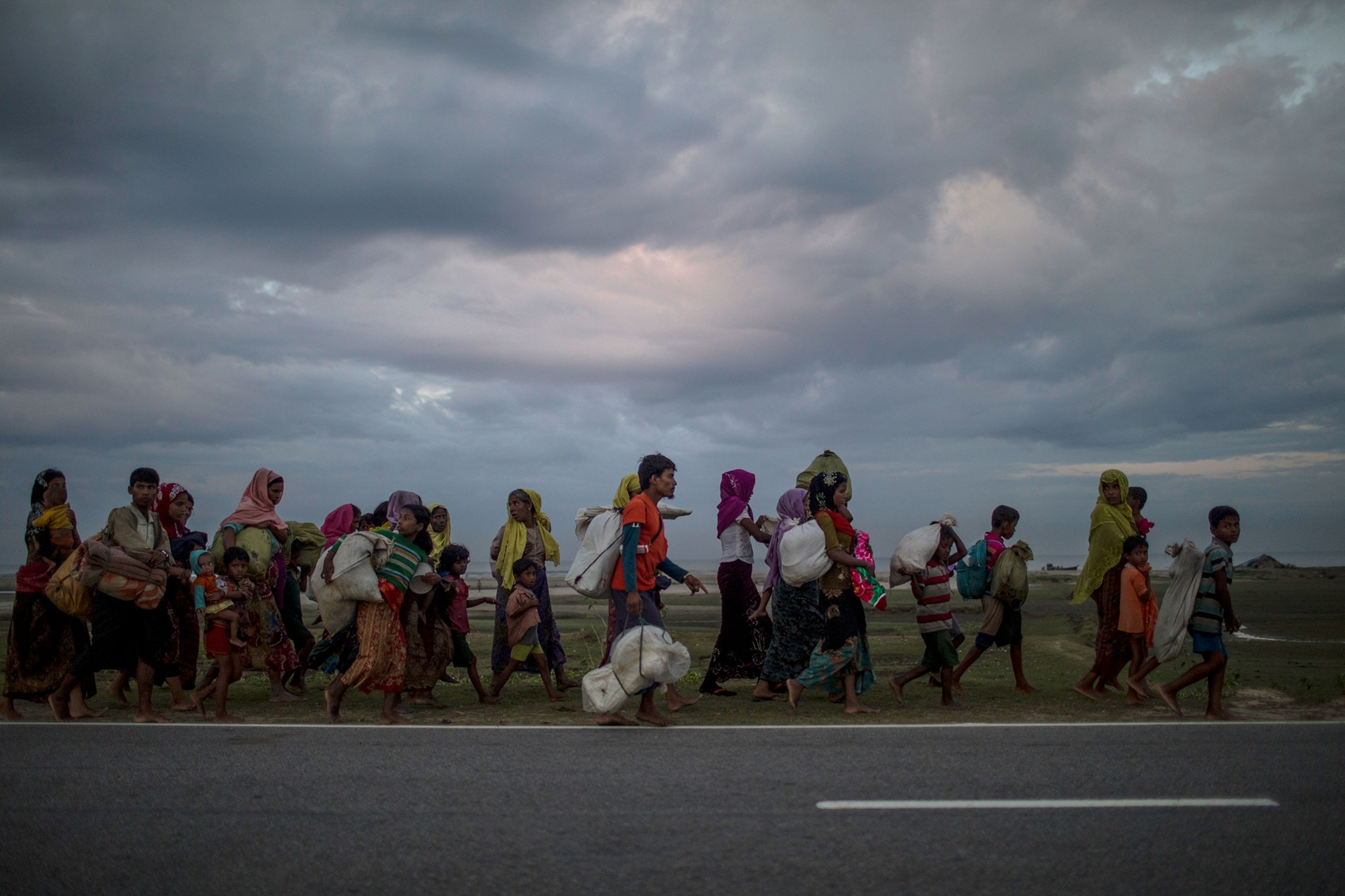Why do people migrate: visual explanation