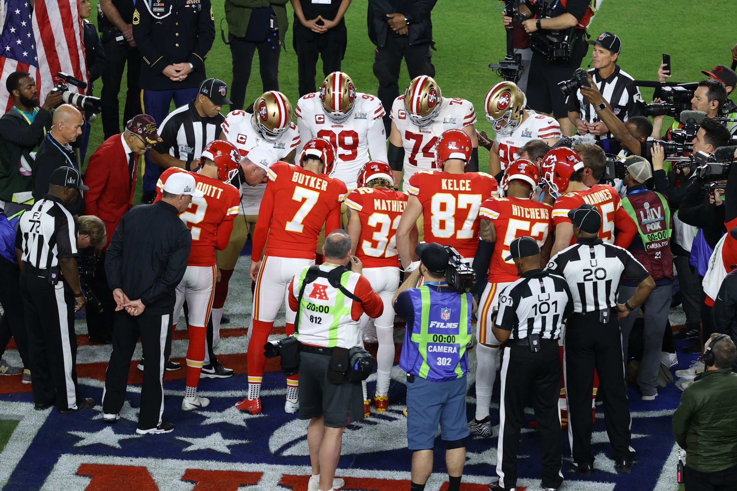 What happens if the super bowl ends in a tie: main illustration