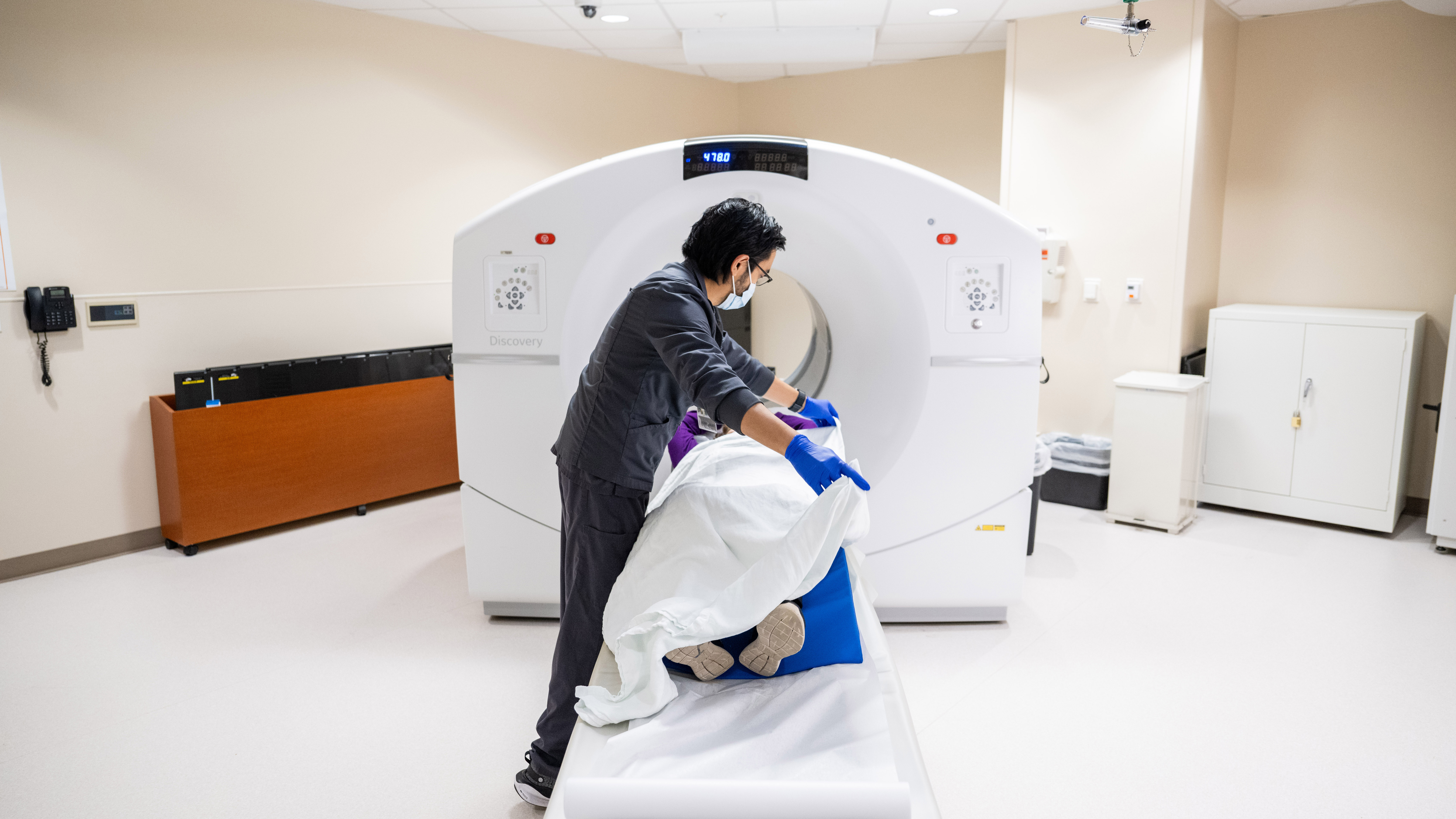 Why does a doctor order a pet scan: main illustration