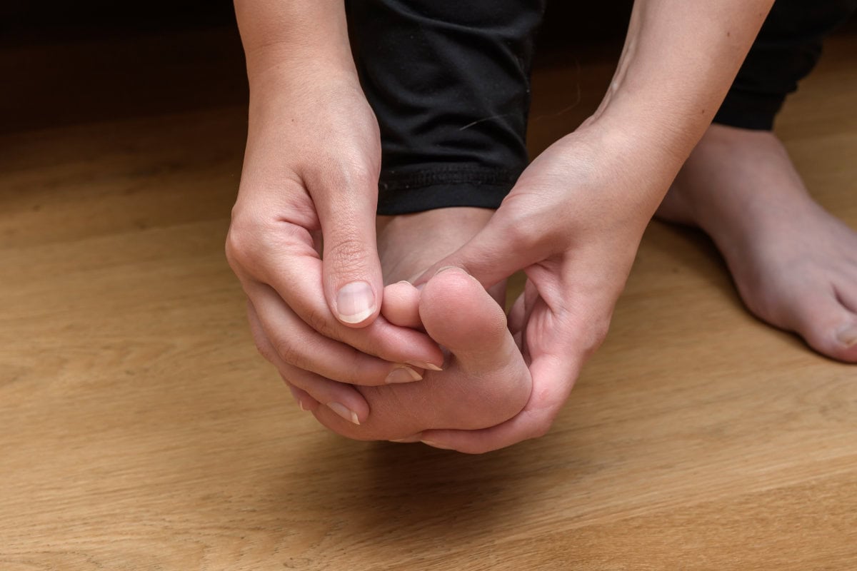 Why do my big toes feel numb: main illustration