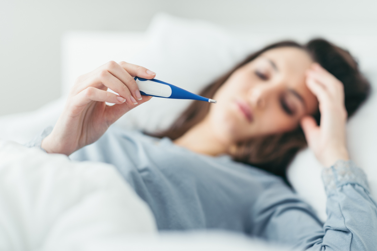 Is it normal to run a fever after surgery: main illustration