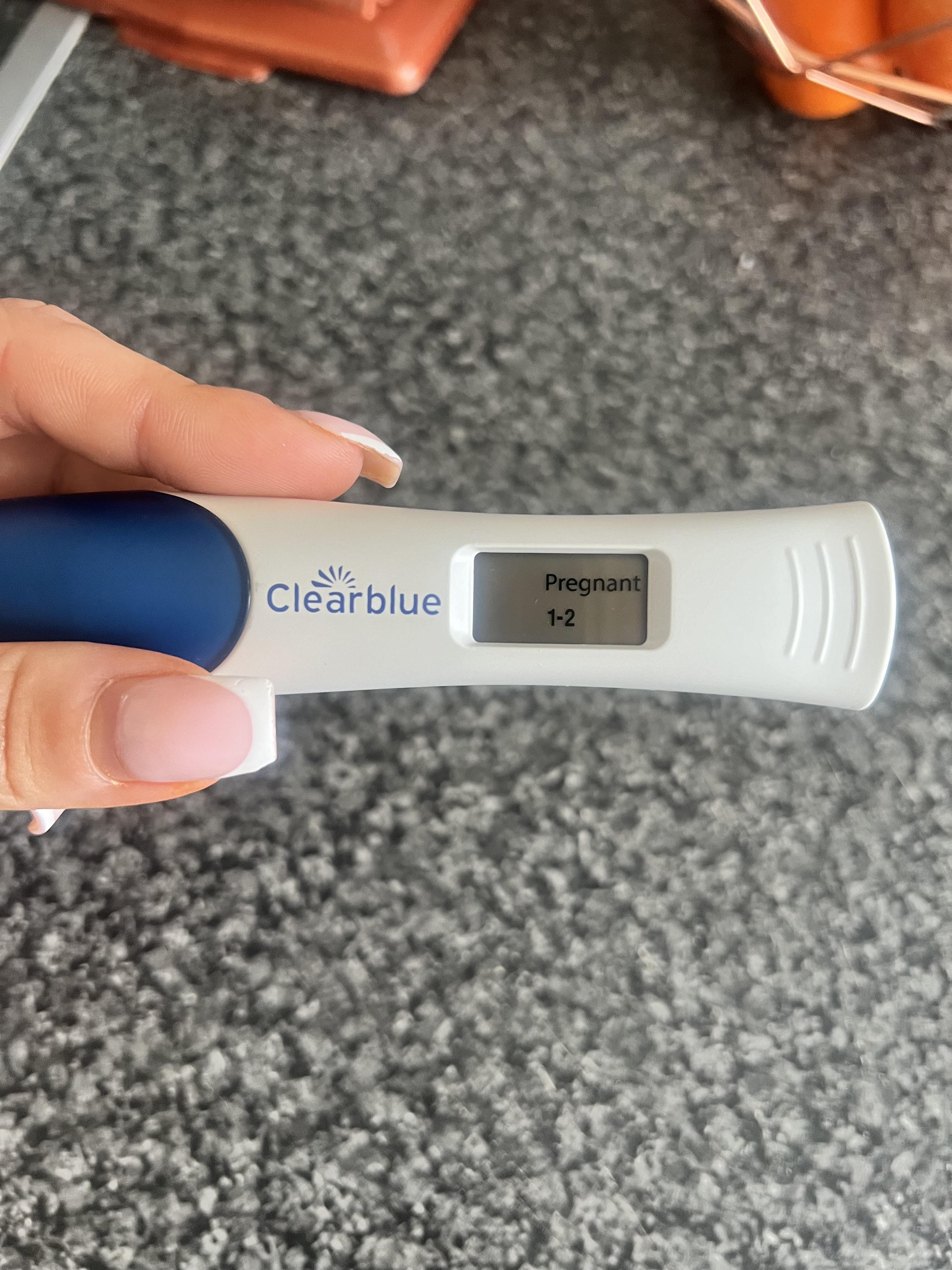 Is it normal to cramp at 4 weeks pregnant: main illustration