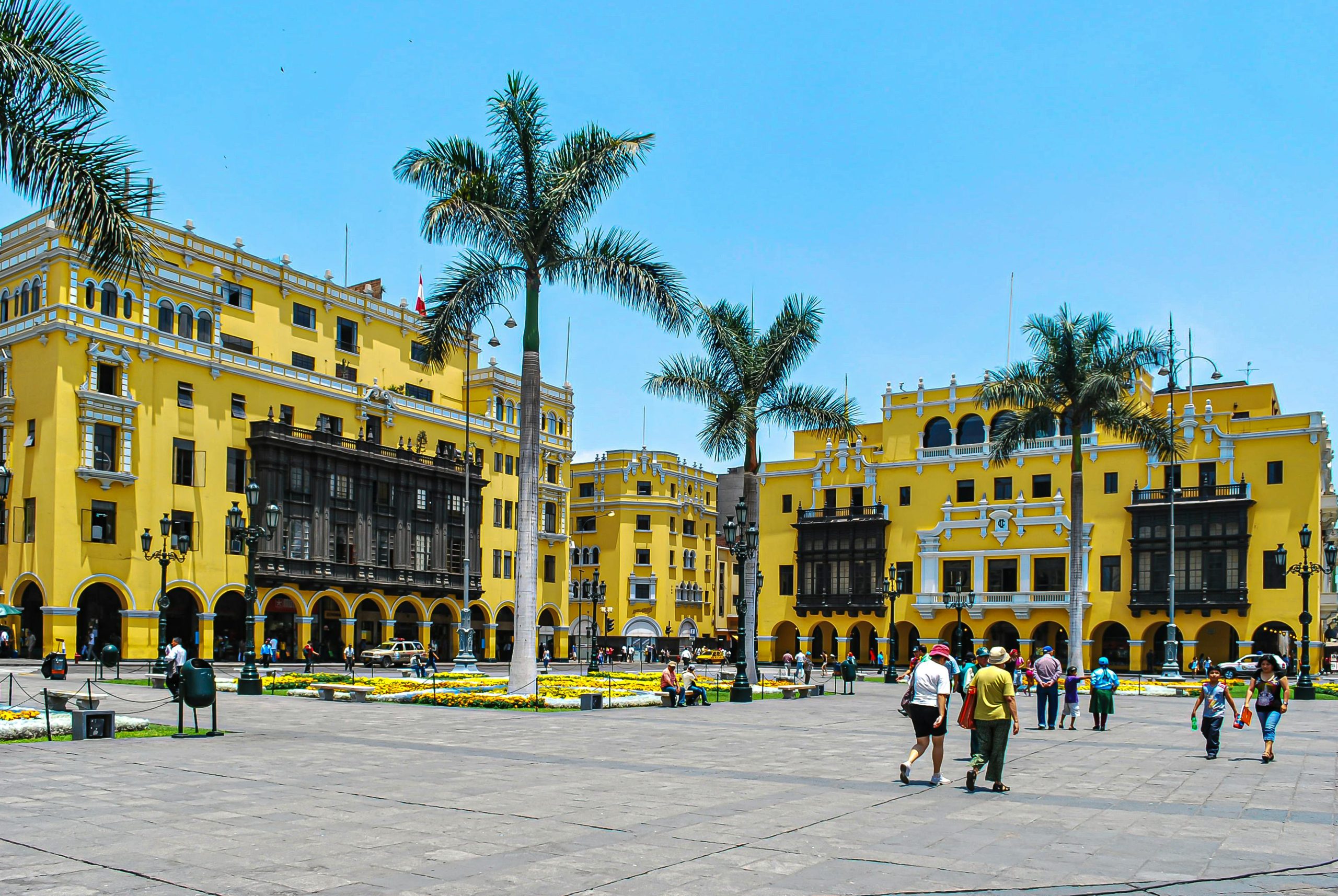 Is it safe to go to peru: example and key details