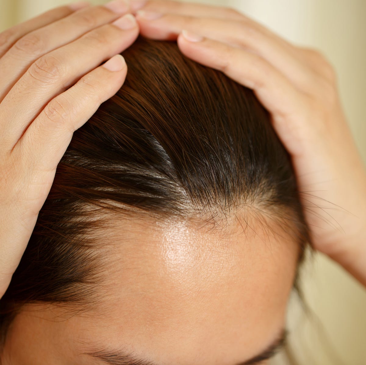 Why does my hair follicles hurt: main illustration